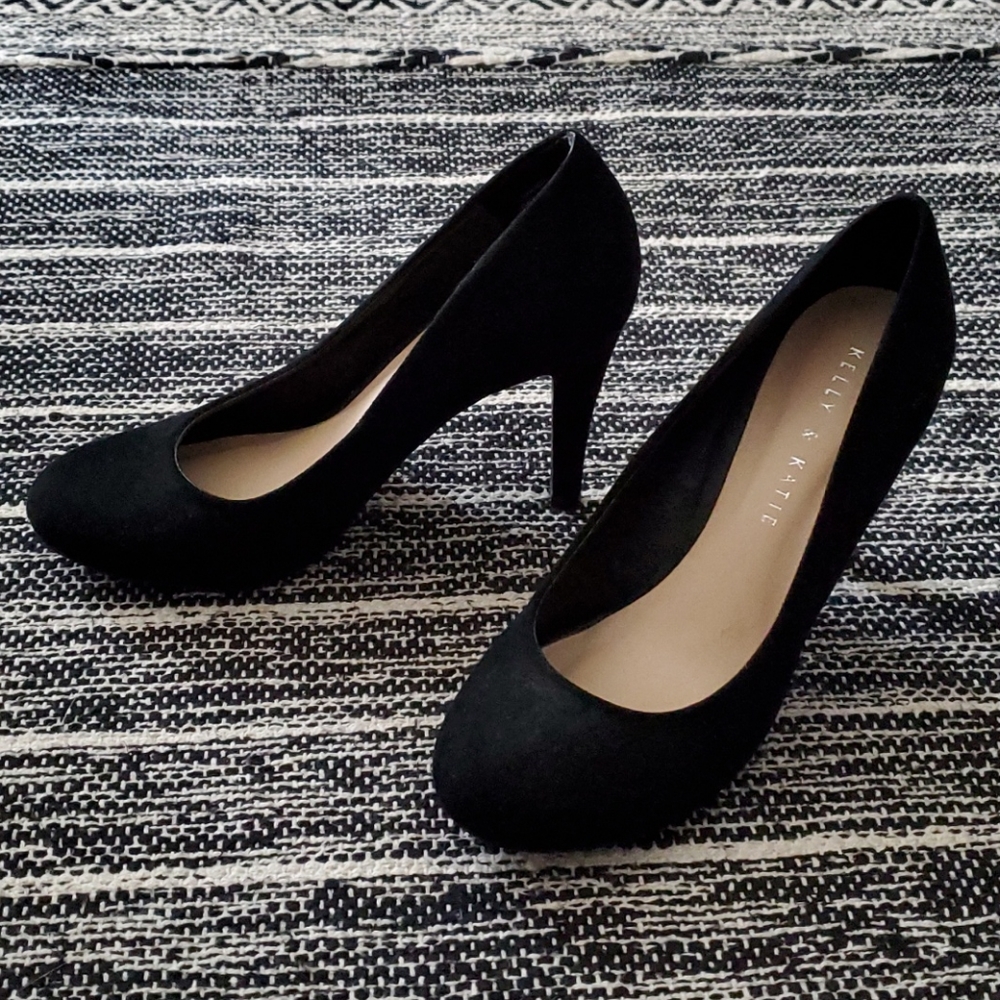Black suede heels